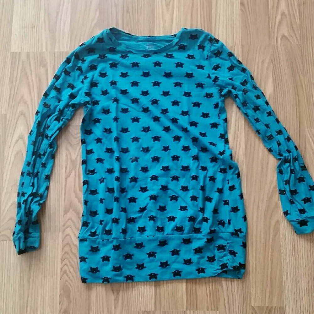 A long sleeved shirt, hoodie